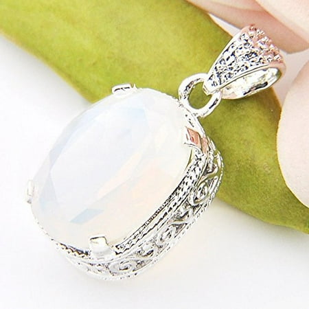 Solid Vintage Silver Rainbow Moonstone Gemstone SIlver Necklace Pendants 48.2 Ct Solid Vintage Silver Rainbow Moonstone Gemstone SIlver Necklace Pendants 48.2 Ct